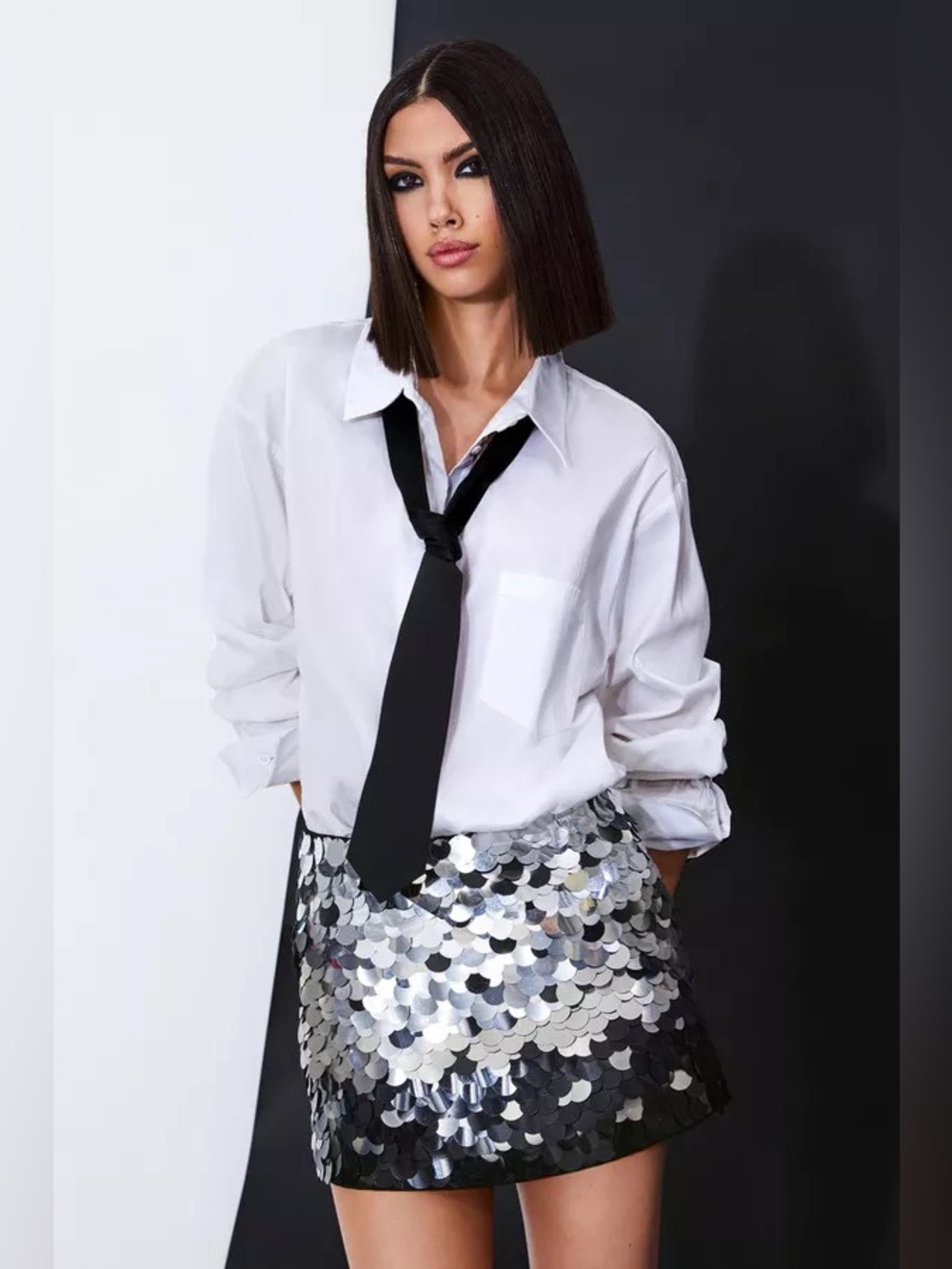 alice + olivia
Rubi Sequin Mini Skirt